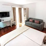 Polo Hotel